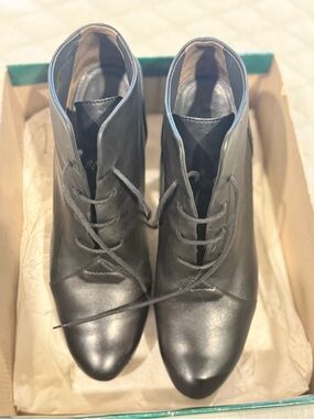 Paul Green Black Lace-Up Ankle Boots